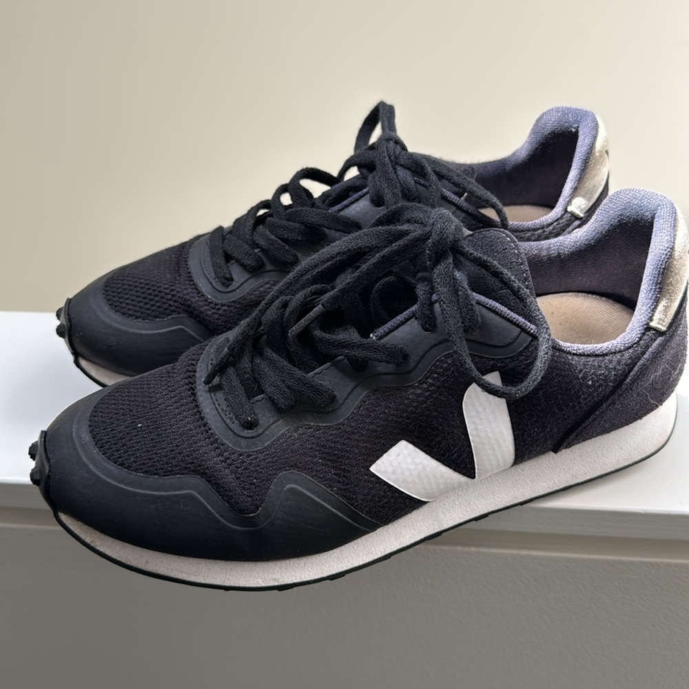 Veja Black Athletic Sneakers - Picture 2 of 11
